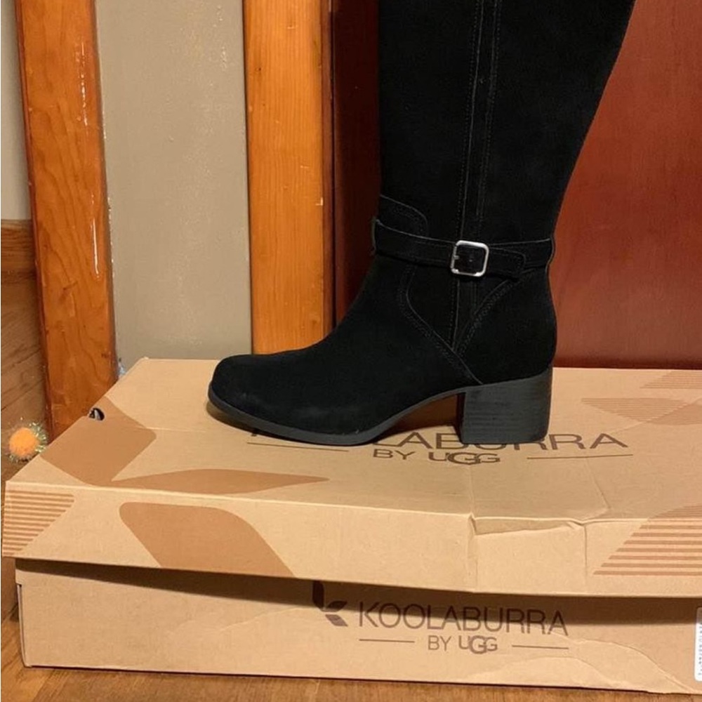 Black boots